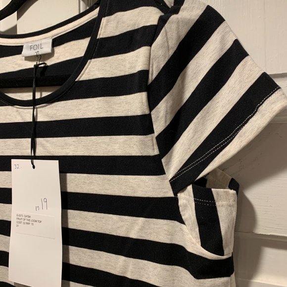 FOIL~ "NWT!!" ~   Striped top w/ pom-pom trim - Picture 7 of 11